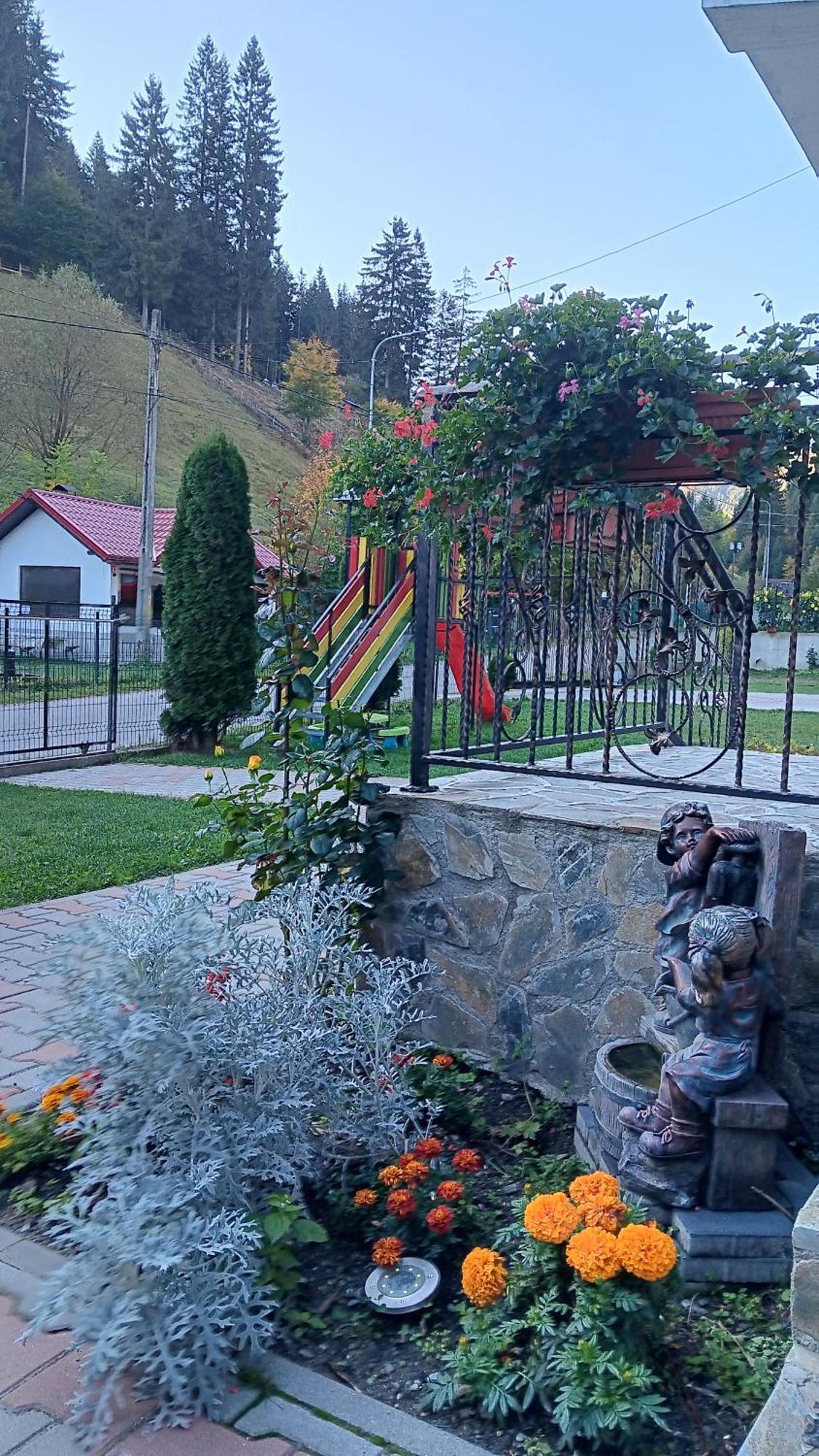 La Cascade 2 Hotel Moeciu De Sus Exterior foto